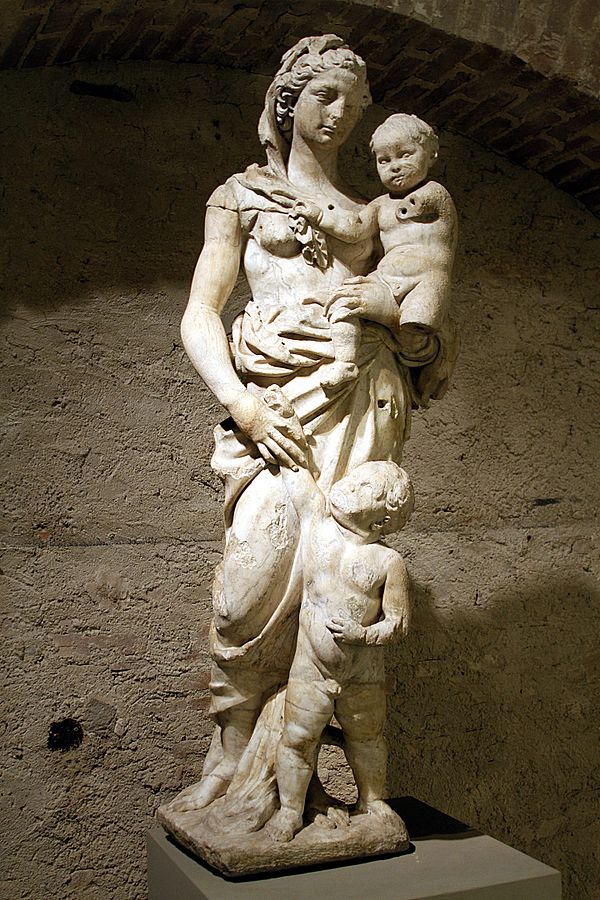 Sculpture of Santa Maria della Scalla.